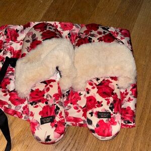 Victoria's Secret Stripe Slippers & Dustbag